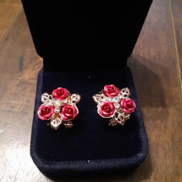 Hypoallergenic Earrings ( 5 pair Brand New ) - Picture 4 of 7